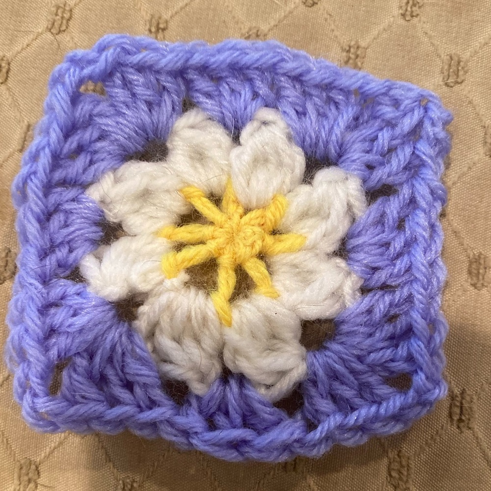 Daisy Granny Square